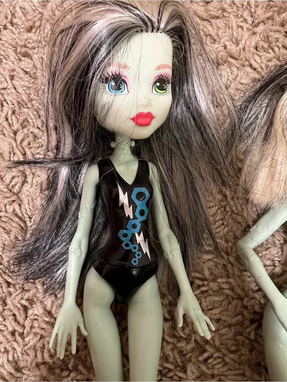 Small lot of Frankie dolls in various conditions